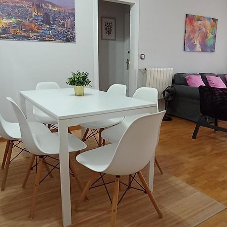 Apartamento Sant Jordi Pisos - Dos de Maig Barcelona Exterior foto